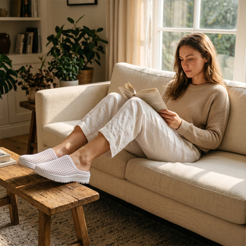 👟☁️Casual Comfort Breathable Mesh Slippers – Lightweight, airy, slip-on style – indoor & outdoor comfort. 🔥☀️