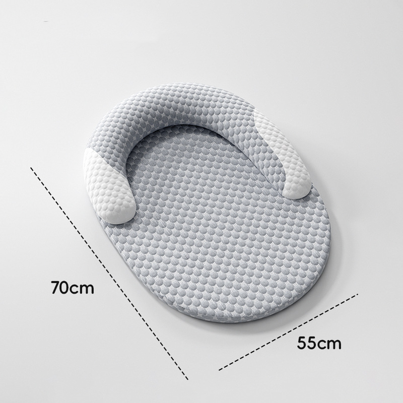 🛏️ Cooling Pet Bed with Breathable Mesh